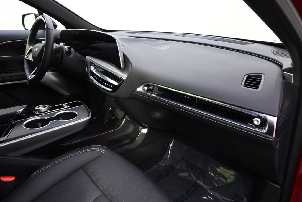 New 2025 Cadillac Lyriq Sport w/ LPO, Floor Liner Package AWD/4WD image 15