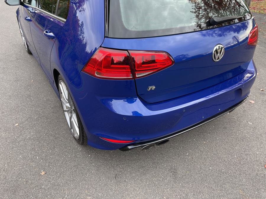 Used 2017 Volkswagen Golf 4-Door image 17