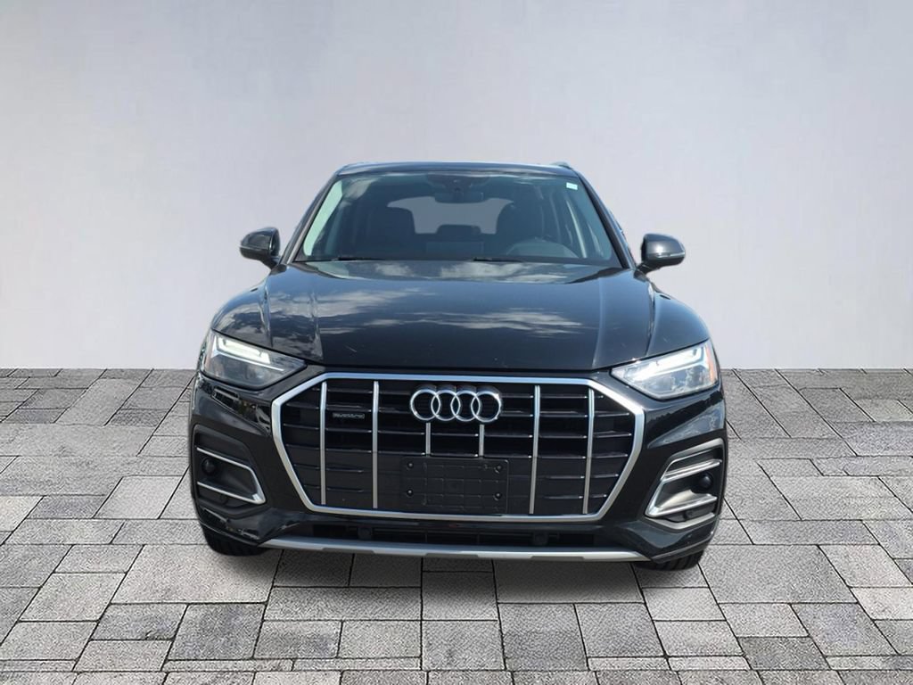 Used 2021 Audi Q5 2.0T Premium w/ Convenience Package AWD/4WD image 2