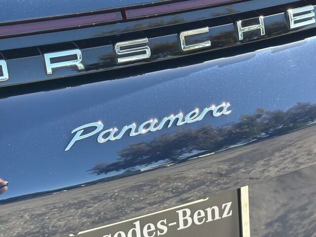 Used 2018 Porsche Panamera image 35