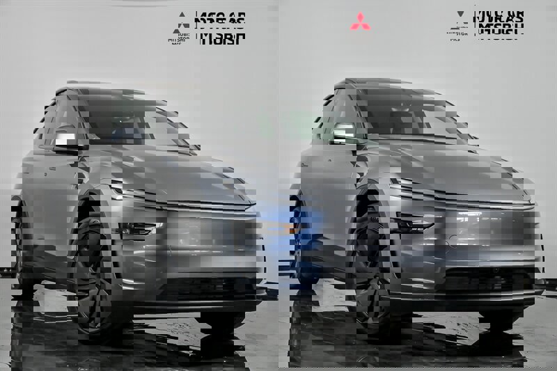 Used 2026 Tesla Model Y Long Range image 1