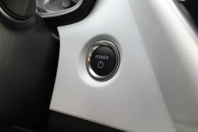 Certified 2025 Toyota Corolla SE FWD image 34