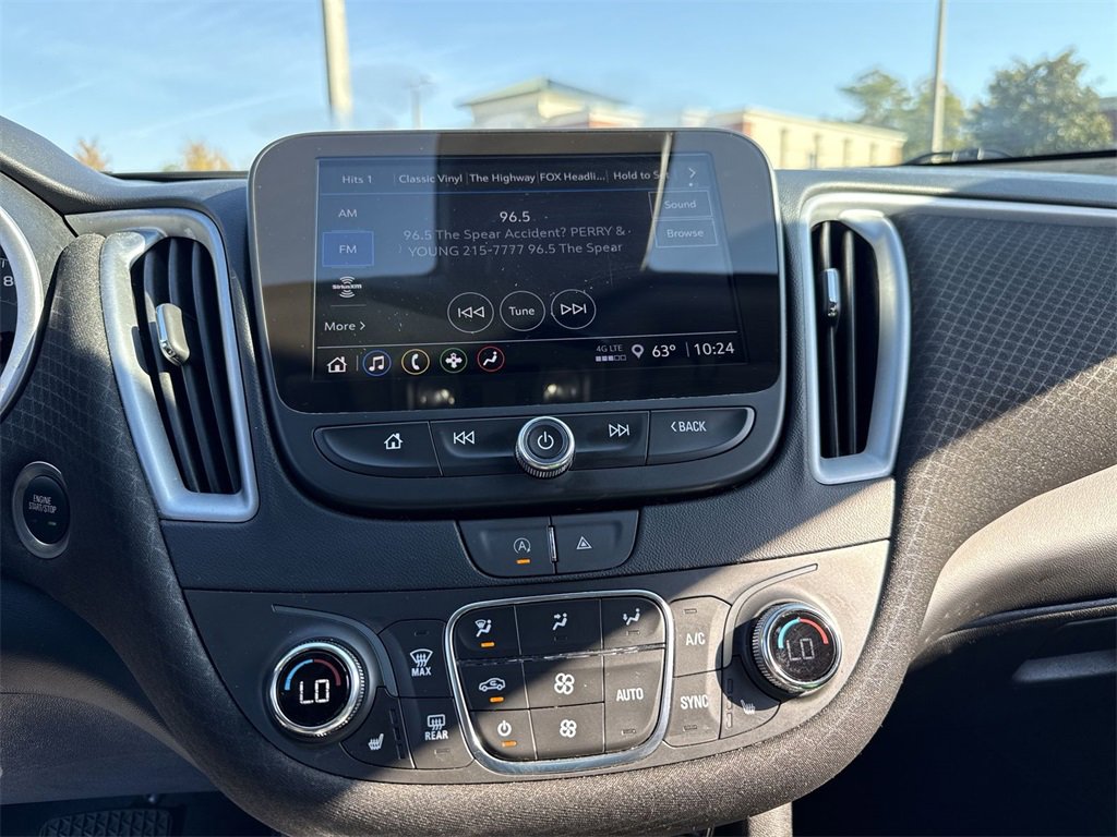 Used 2024 Chevrolet Malibu LT image 20