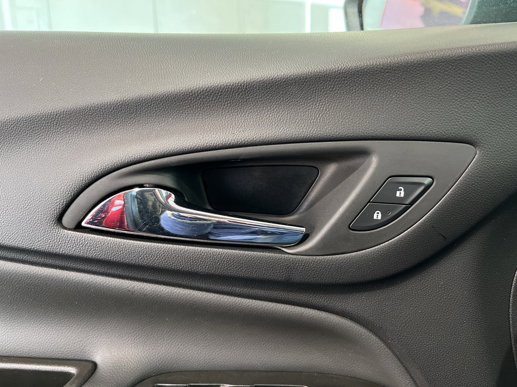 Used 2024 Chevrolet Equinox LT image 29