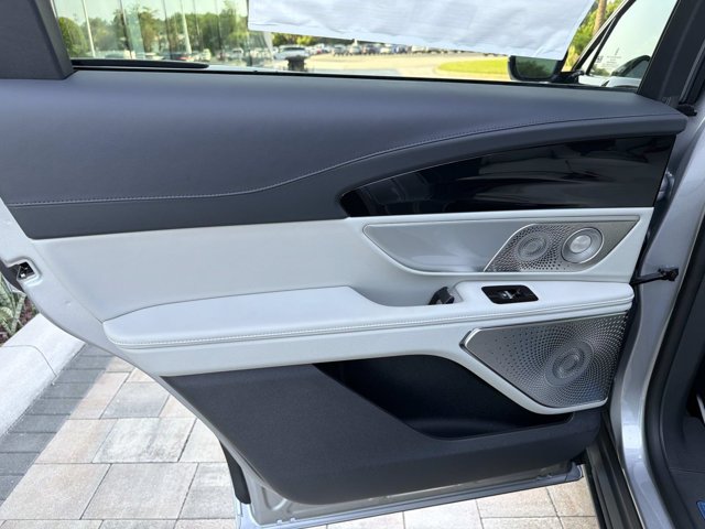 New 2026 Lincoln Nautilus Reserve AWD/4WD image 14