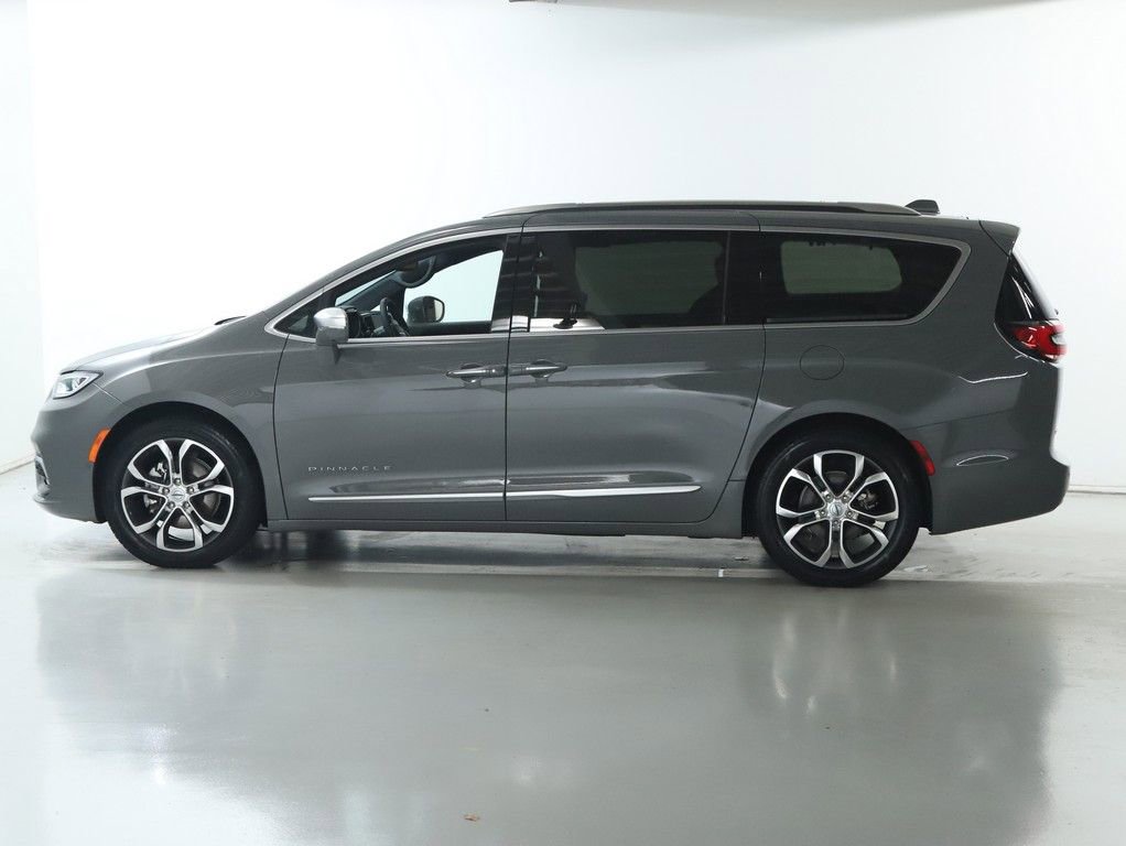 Used 2022 Chrysler Pacifica Pinnacle image 50