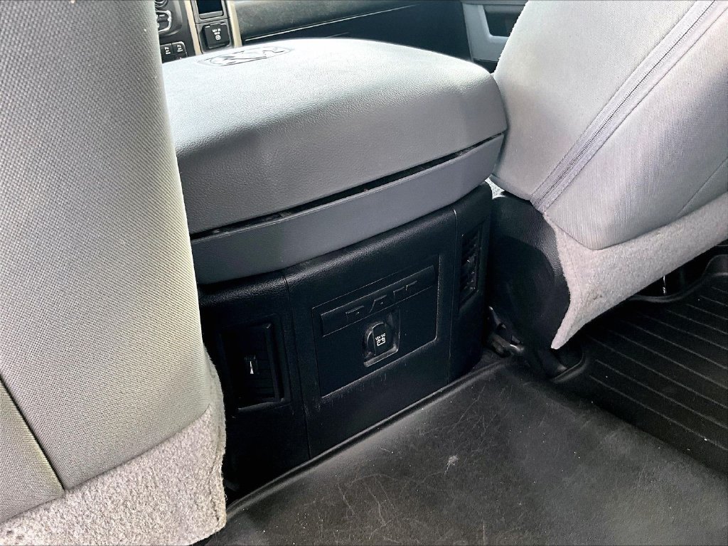 Used 2018 RAM 1500 Big Horn AWD/4WD image 34