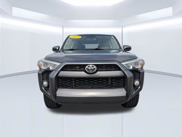 Used 2019 Toyota 4Runner SR5 RWD image 9