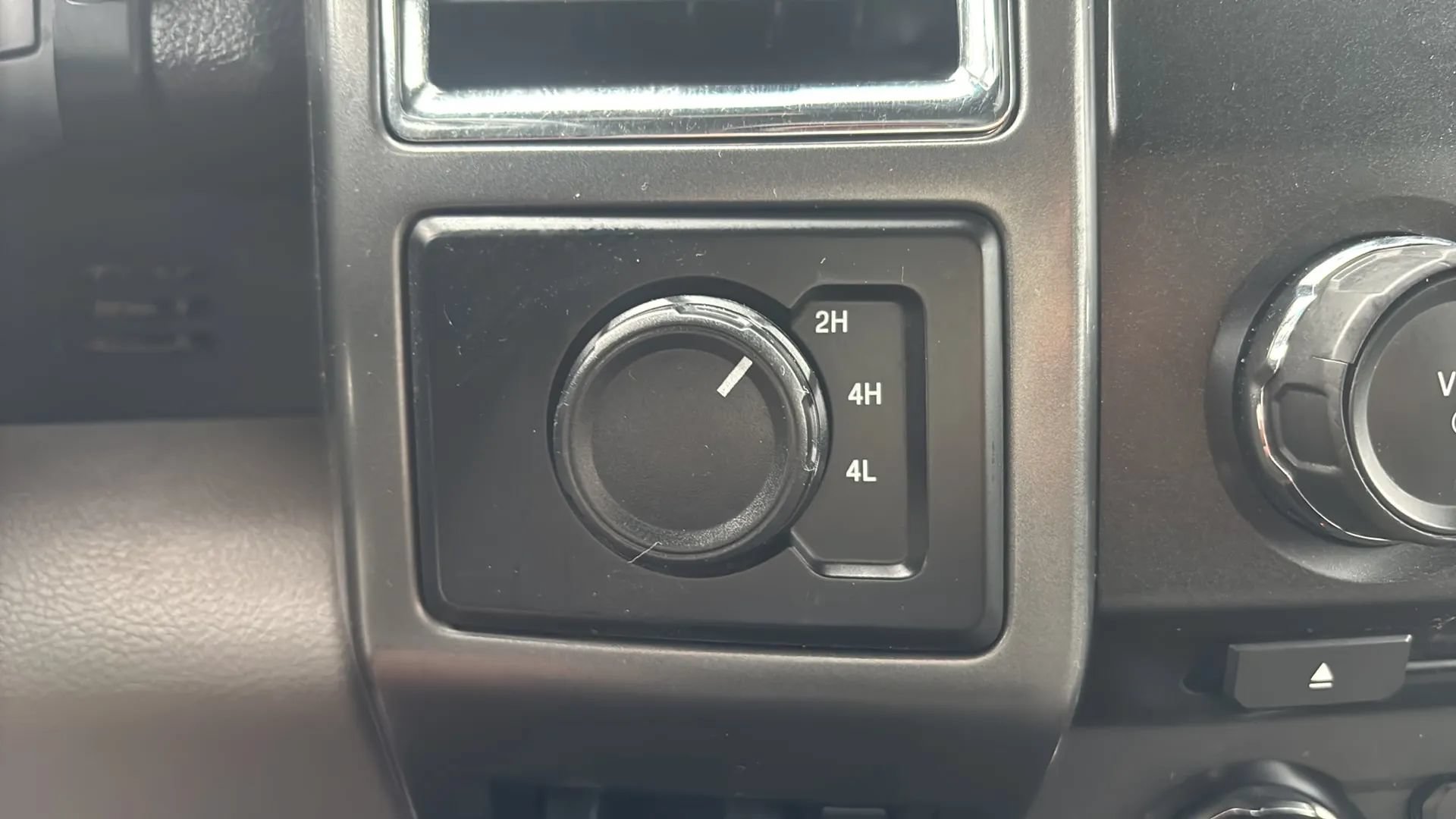 Used 2018 Ford F250 XLT AWD/4WD image 24