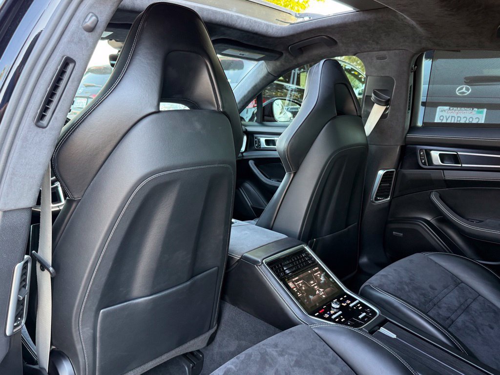 Used 2019 Porsche Panamera GTS AWD/4WD image 26