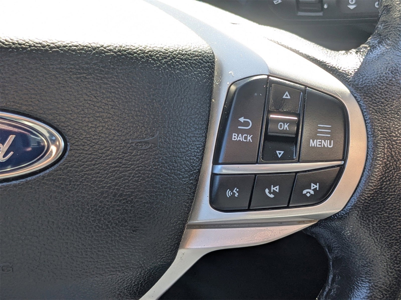 Used 2022 Ford Explorer XLT w/ Equipment Group 202A image 30