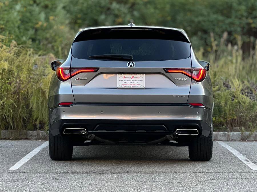 Used 2023 Acura MDX A-Spec image 7