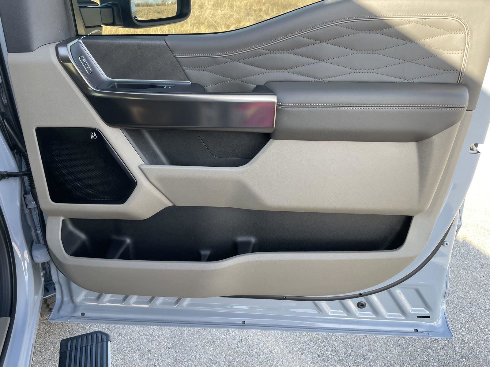 New 2026 Ford F250 Platinum w/ Platinum Plus Package image 31