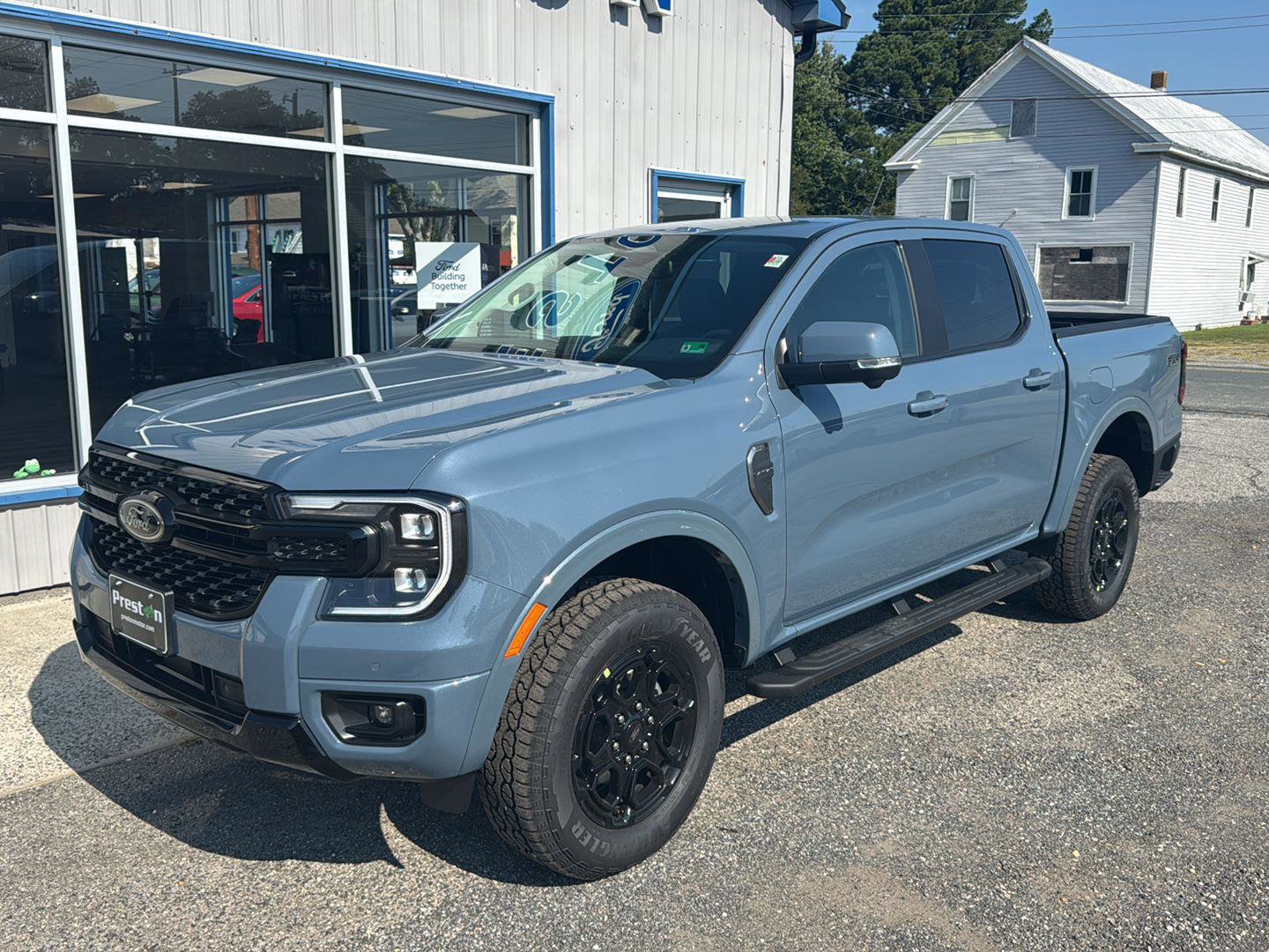 New 2025 Ford Ranger Lariat image 2