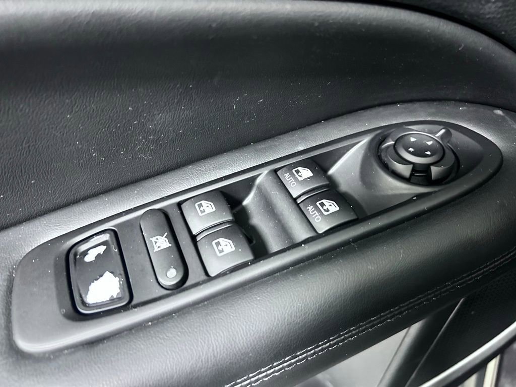 Used 2020 Jeep Compass Latitude image 5