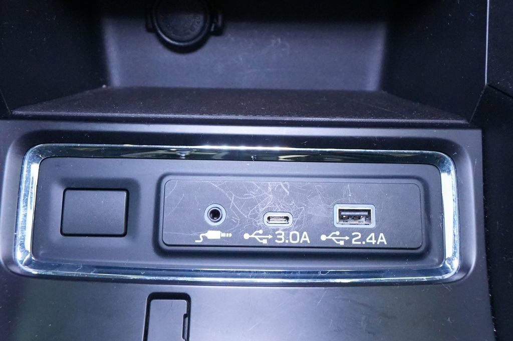 Used 2024 Subaru Ascent Onyx Edition image 36