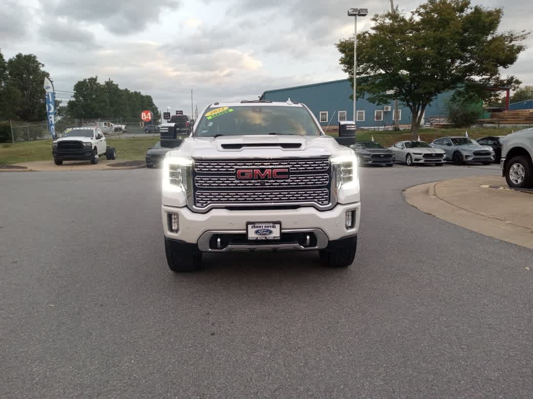 Used 2022 GMC Sierra 2500 Denali w/ Denali Ultimate Package AWD/4WD image 2