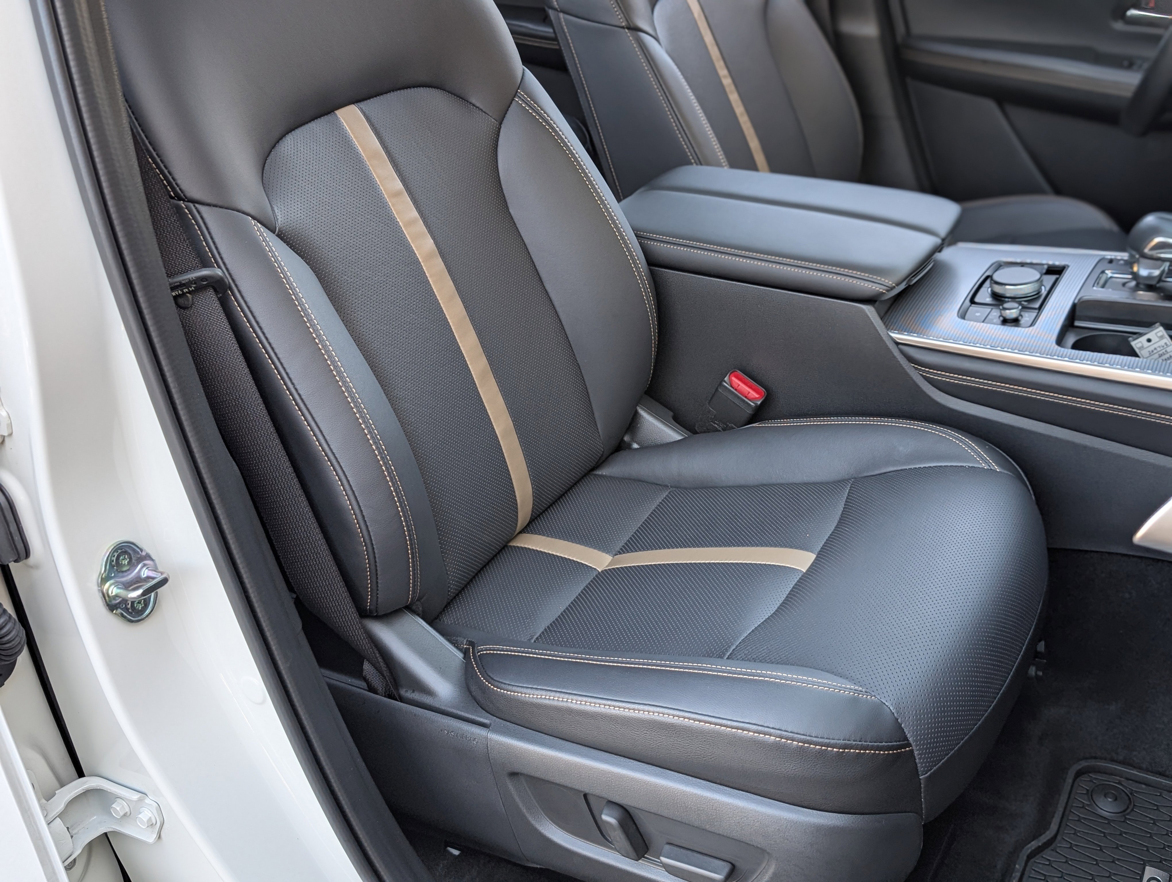 Used 2025 MAZDA CX-90 Plug-In Hybrid w/ Premium Plus image 24