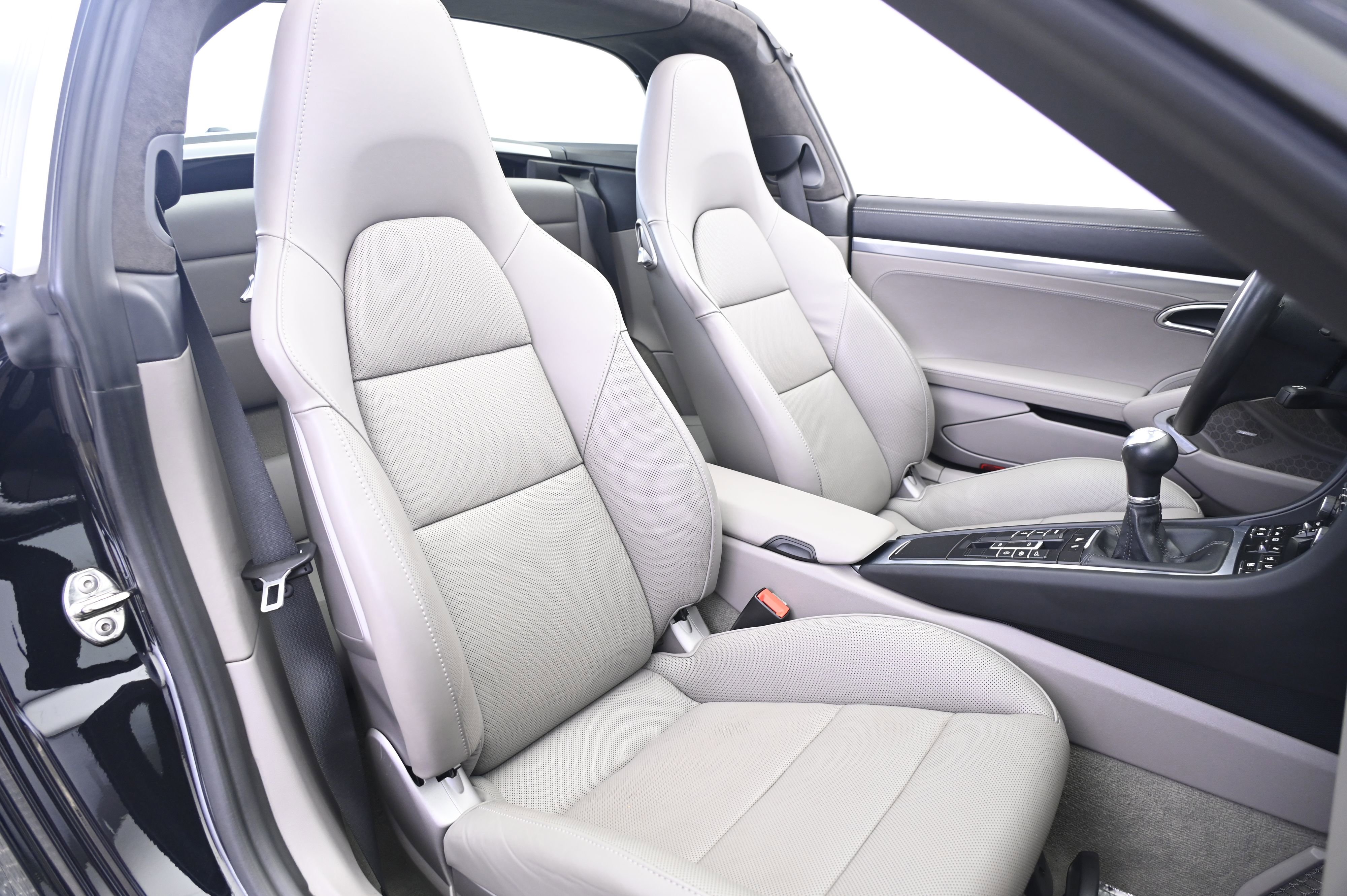 Used 2015 Porsche 911 Targa 4S image 24