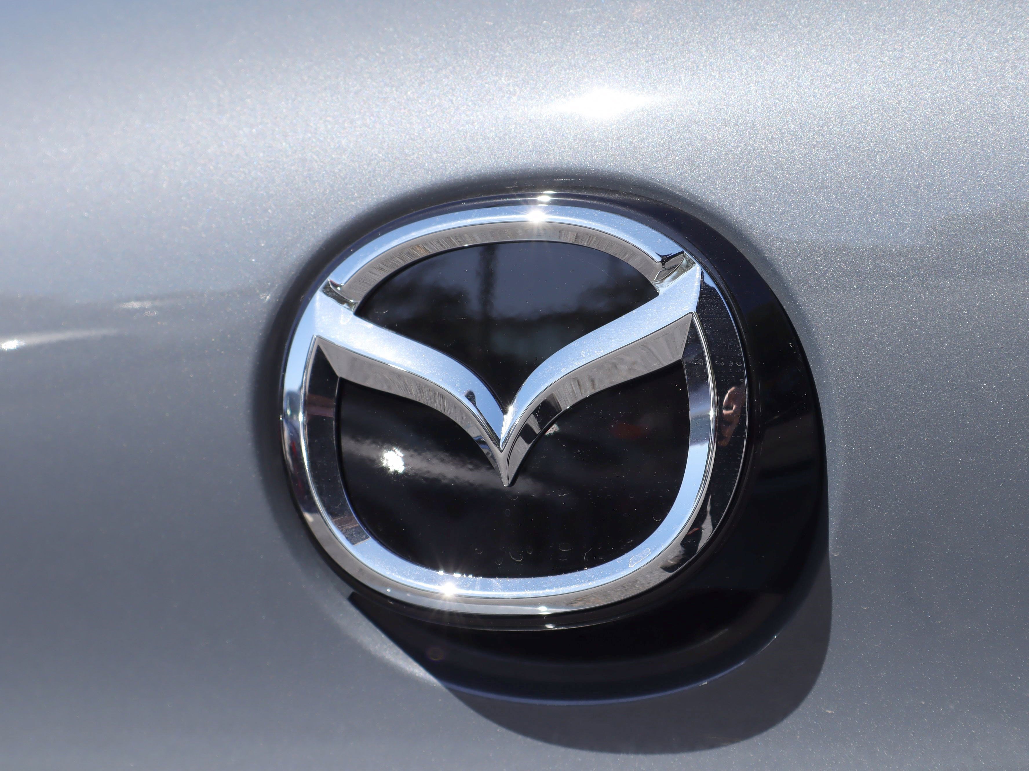 New 2026 MAZDA MAZDA3 Carbon image 28