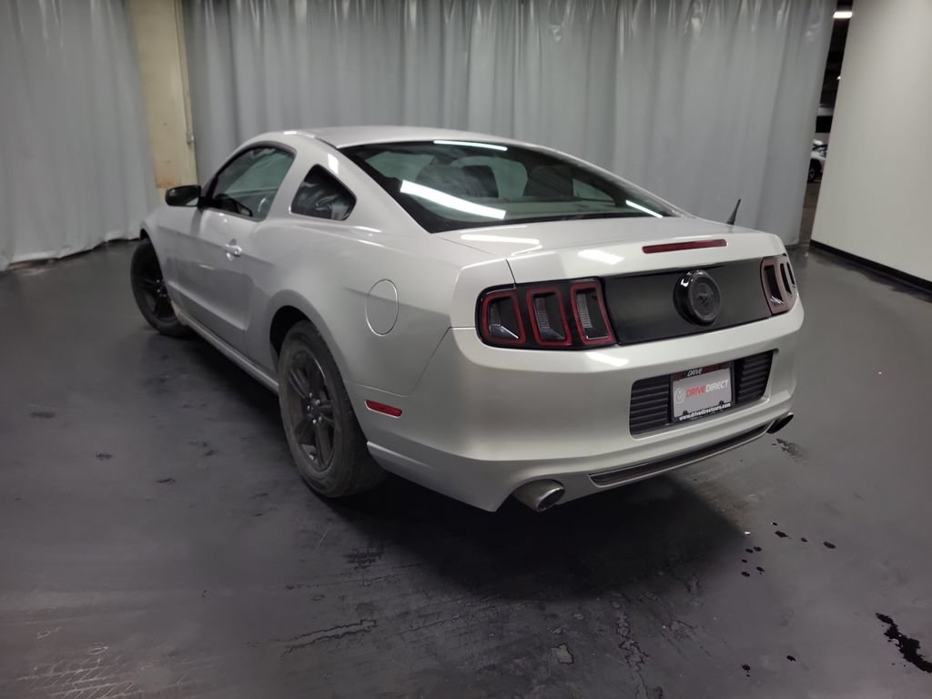 Used 2014 Ford Mustang Coupe RWD image 7