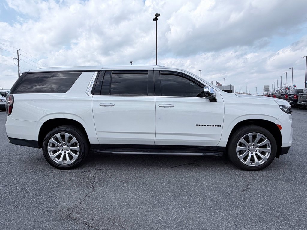 Used 2021 Chevrolet Suburban Premier w/ Premium Package image 4