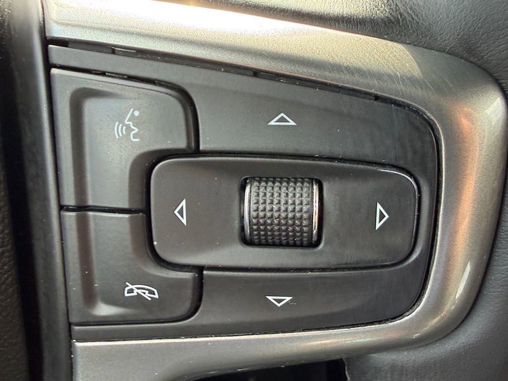 Used 2022 Chevrolet Silverado 1500 RST AWD/4WD image 20