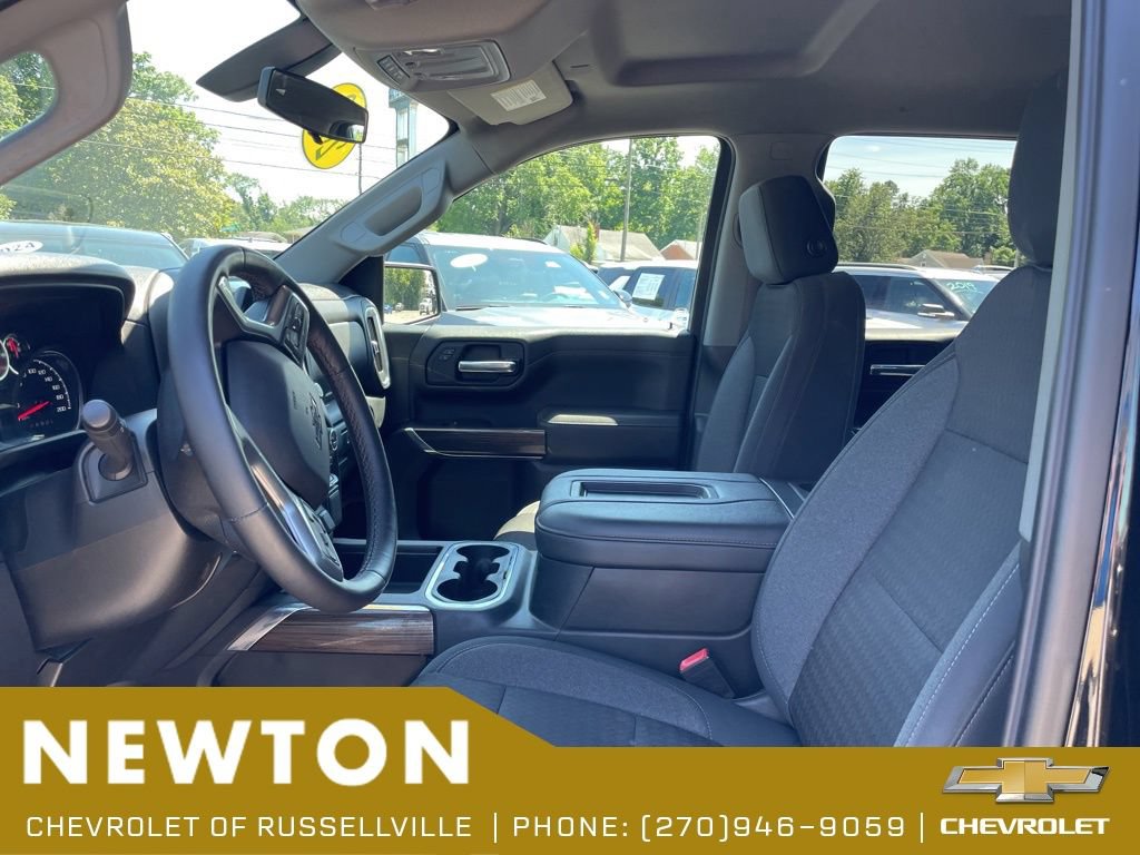 Used 2022 Chevrolet Silverado 1500 RST AWD/4WD image 4