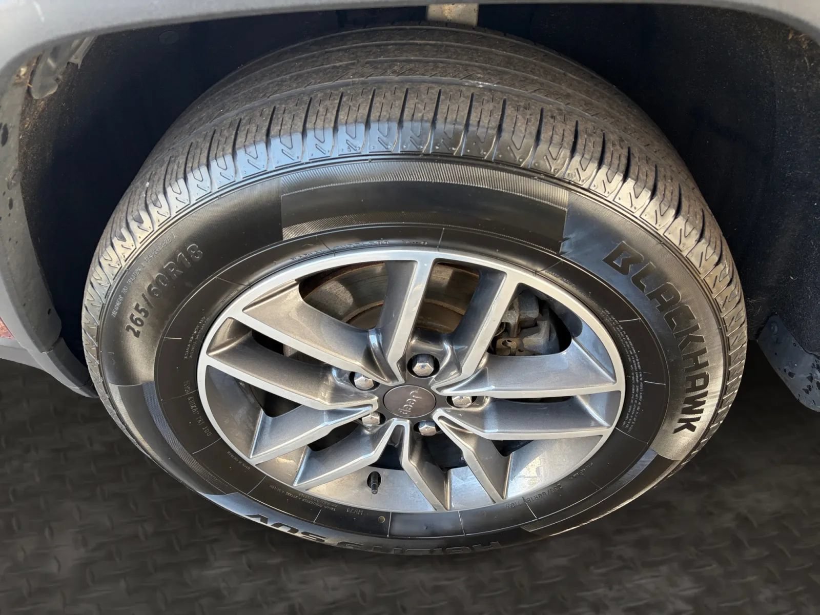 Used 2019 Jeep Grand Cherokee Limited AWD/4WD image 36