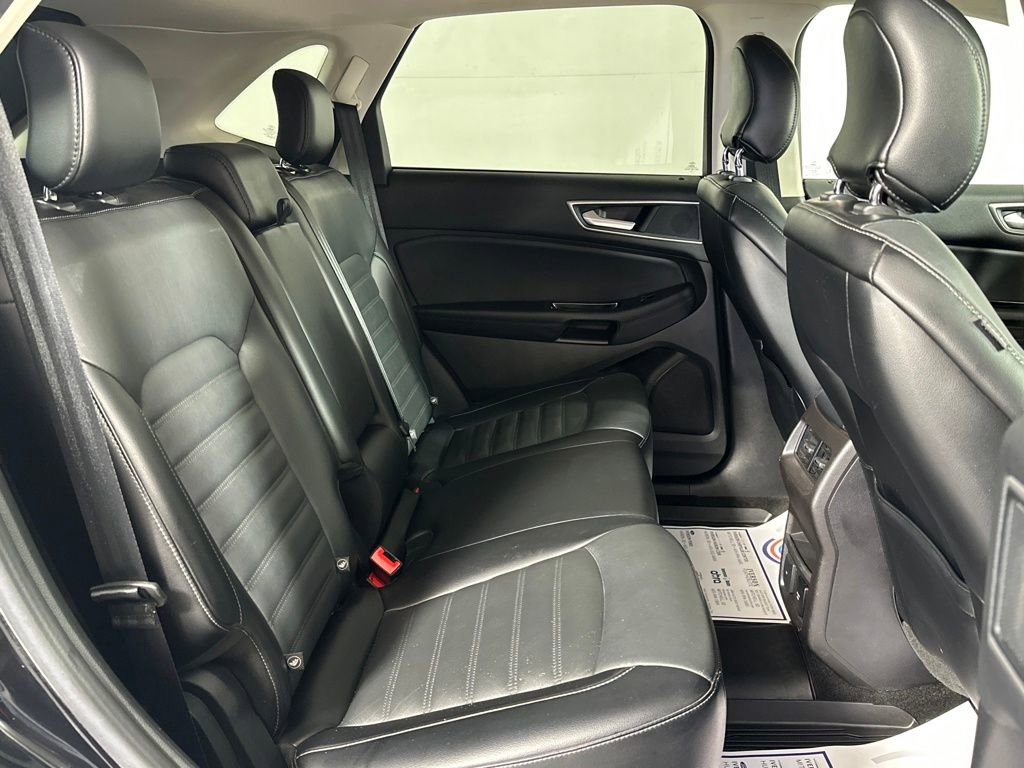 Used 2018 Ford Edge SEL w/ Equipment Group 201A image 32