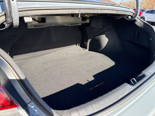 Certified 2023 Hyundai Elantra SEL w/ Convenience Package image 30