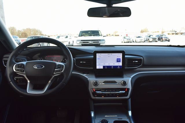 Used 2023 Ford Explorer XLT w/ Equipment Group 202A image 36