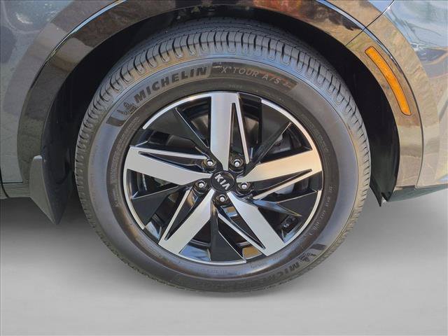 Used 2021 Kia Sorento EX FWD image 21