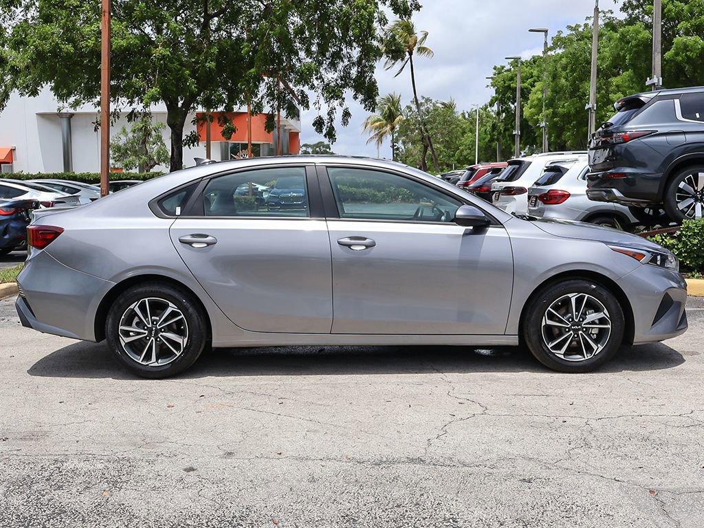 Used 2024 Kia Forte LXS FWD image 15