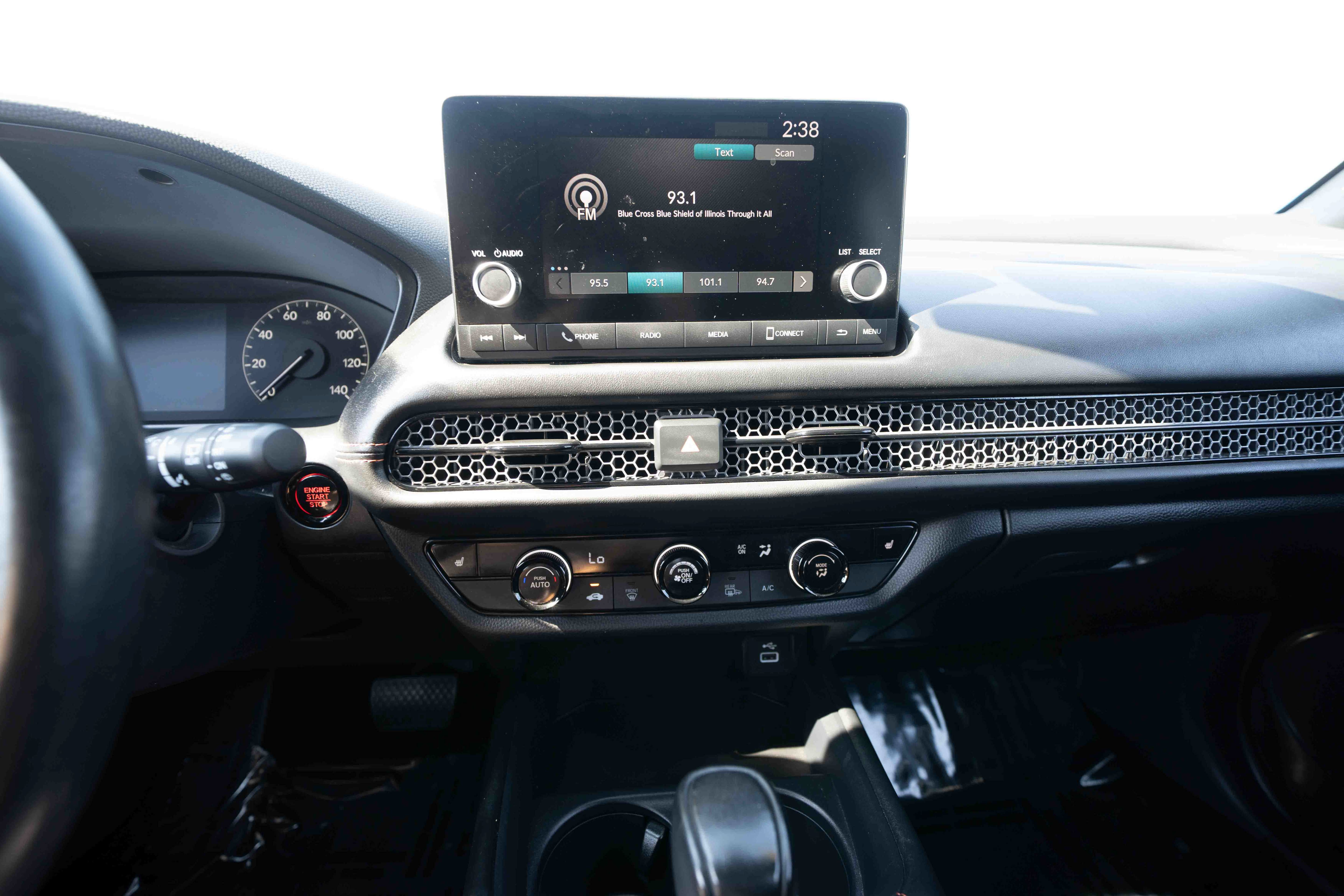 Used 2024 Honda HR-V Sport image 17