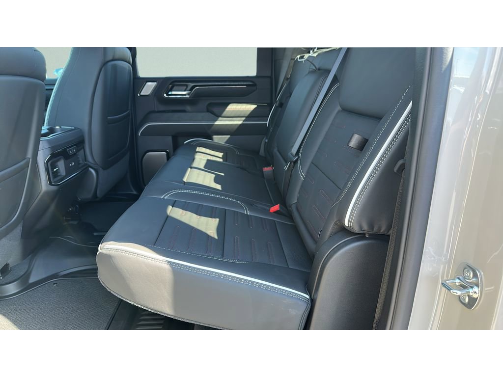 New 2026 GMC Sierra 2500 AT4X w/ LPO, Black Badging Package AWD/4WD image 18