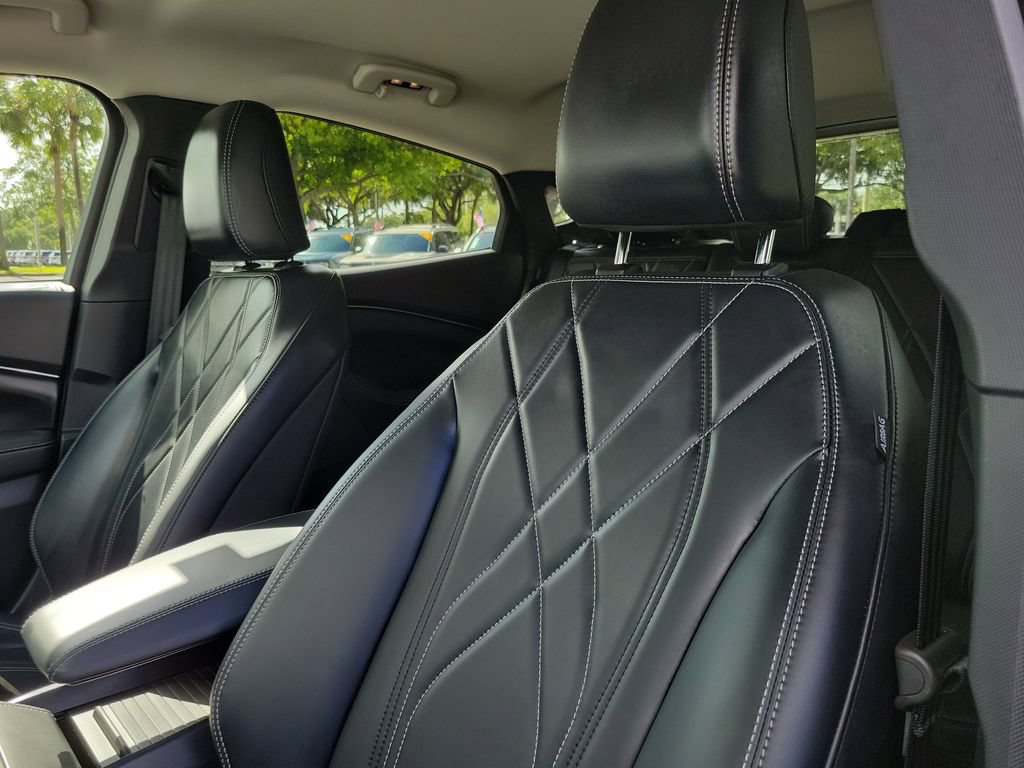 Certified 2025 Ford Mustang Mach-E Select RWD image 16