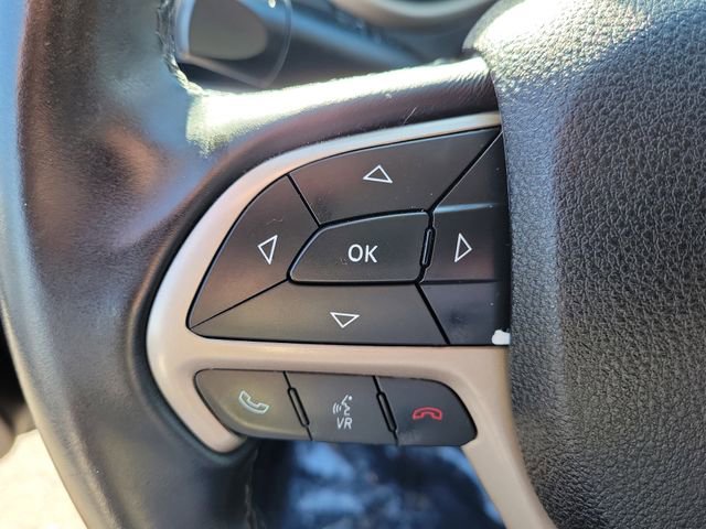 Used 2016 Jeep Cherokee 75th Anniversary FWD image 31