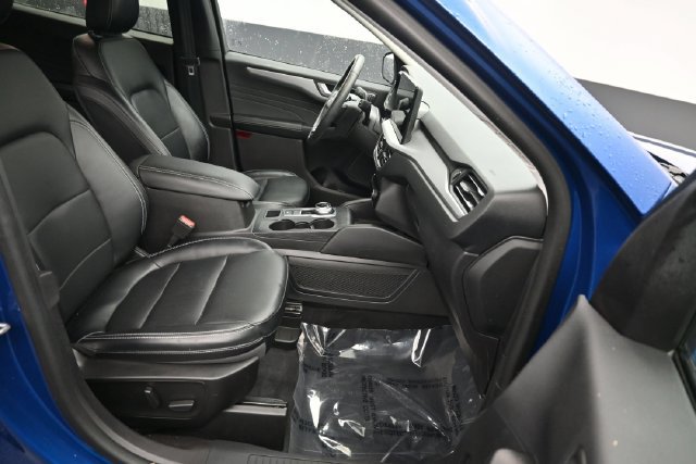 Used 2023 Ford Escape Platinum AWD/4WD image 9