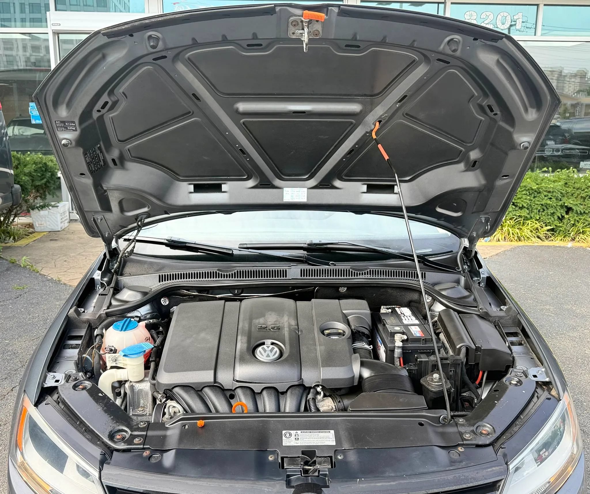 Used 2011 Volkswagen Jetta SE FWD image 38