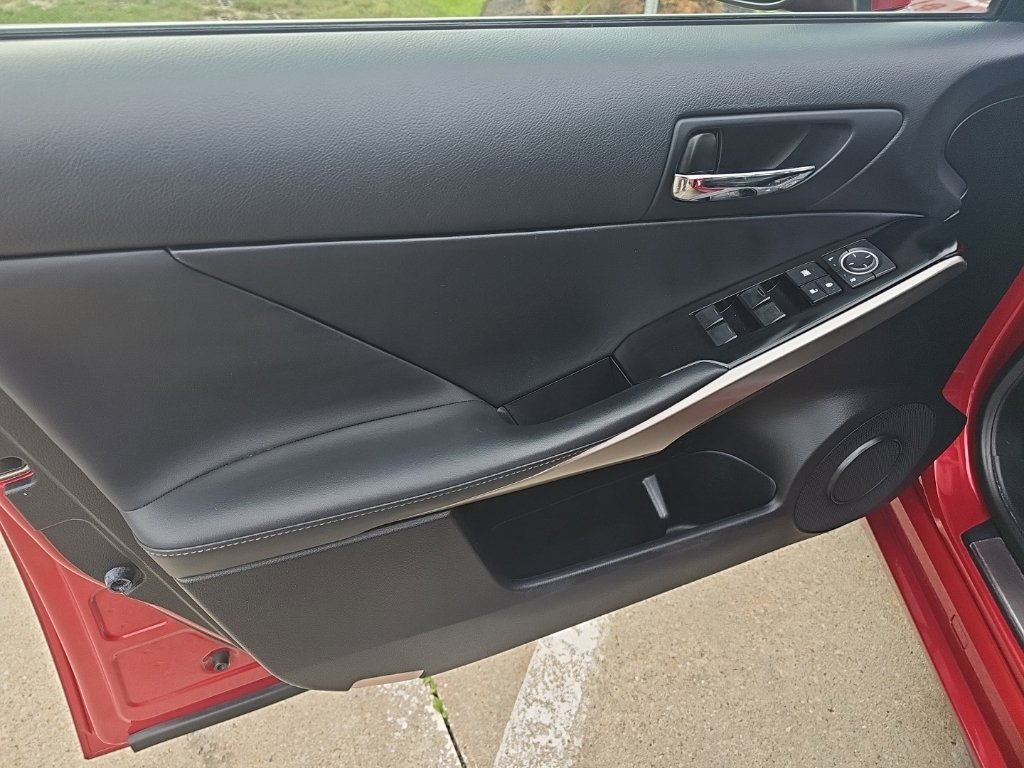 Used 2014 Lexus IS 250 AWD w/ Navigation Package image 18