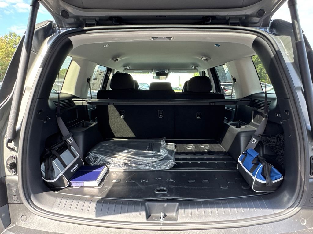 New 2026 Hyundai Santa Fe SE image 14