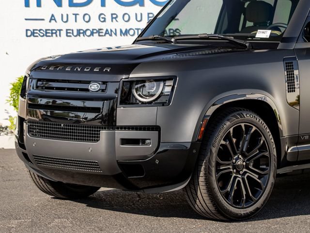 New 2026 Land Rover Defender 130 V8 AWD/4WD image 2