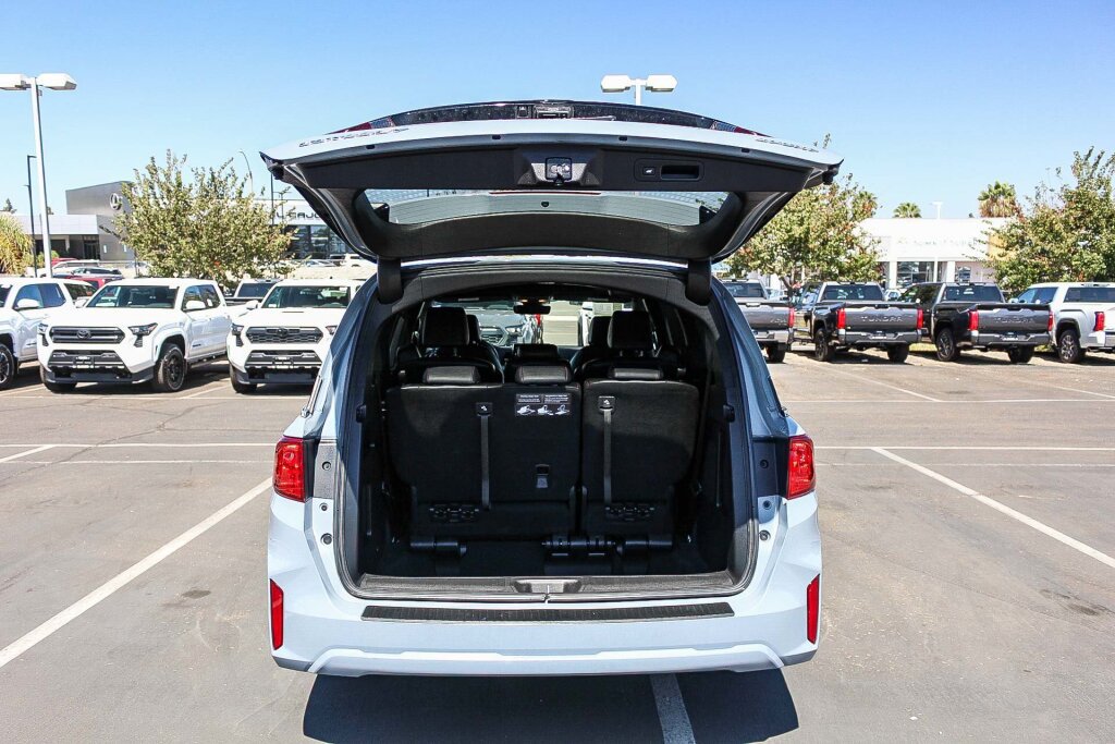 Used 2025 Honda Odyssey Sport-L image 19