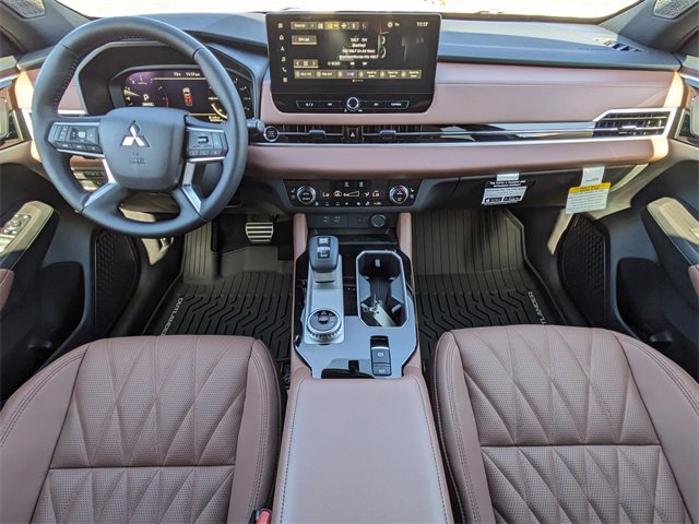 New 2025 Mitsubishi Outlander SEL image 16