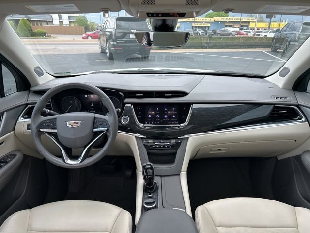 Used 2021 Cadillac XT6 Premium Luxury image 12