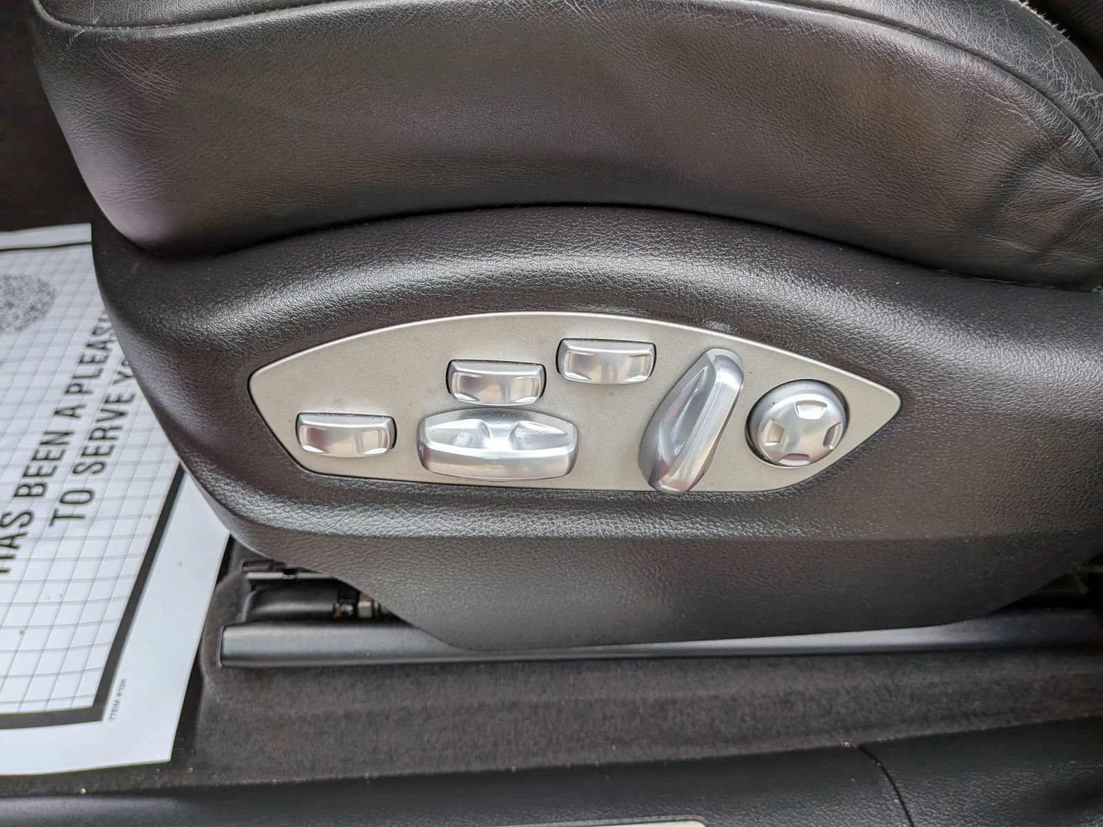 Used 2017 Porsche Macan Turbo AWD/4WD image 26