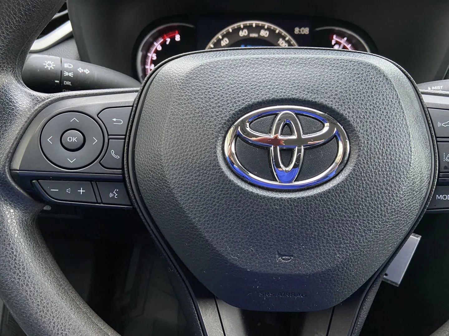 Used 2024 Toyota RAV4 LE AWD/4WD image 11
