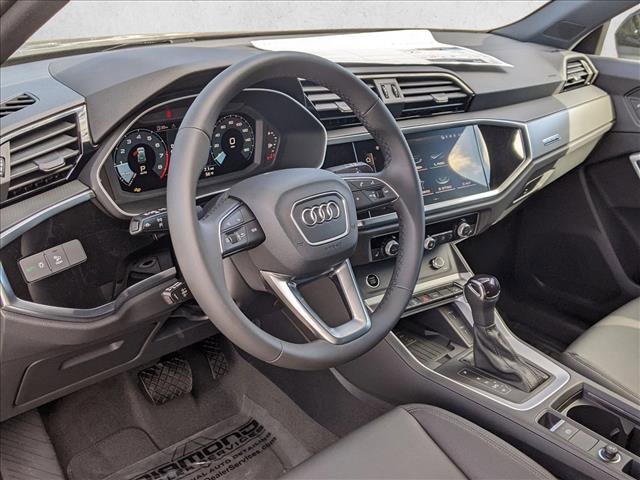 New 2025 Audi Q3 2.0T Premium image 3