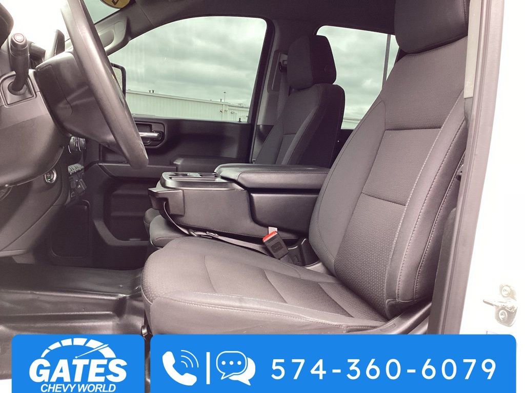 Used 2025 Chevrolet Silverado 2500 W/T w/ Snow Plow Prep/Camper Package image 10